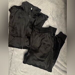 Women's Black Velour Tracksuit nwt XXL